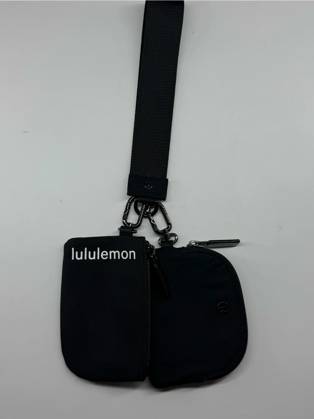Lululemon Dual Pouch Wristlet (Black Metal)